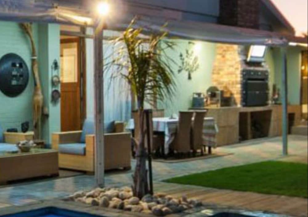 hobie beach guest house