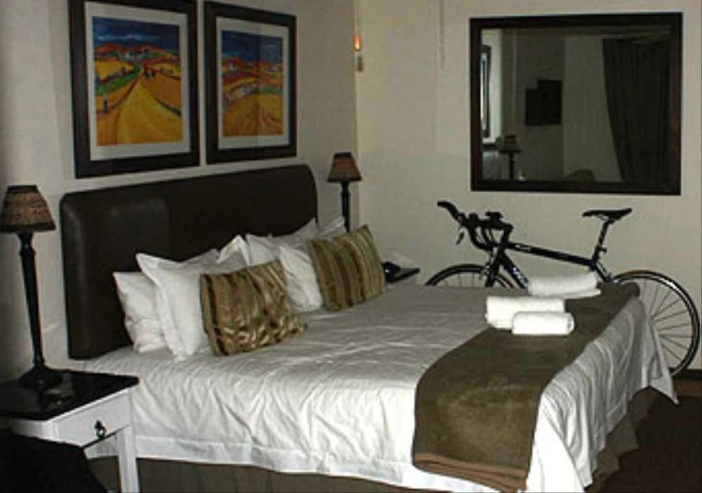 hobie beach guest house