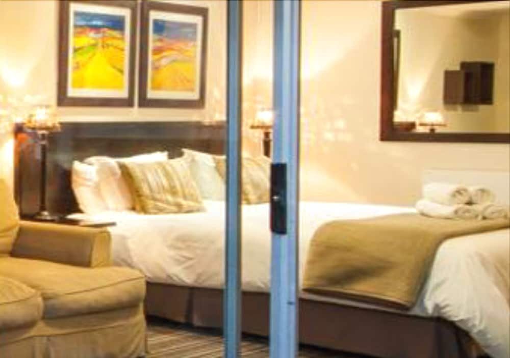 hobie beach guest house