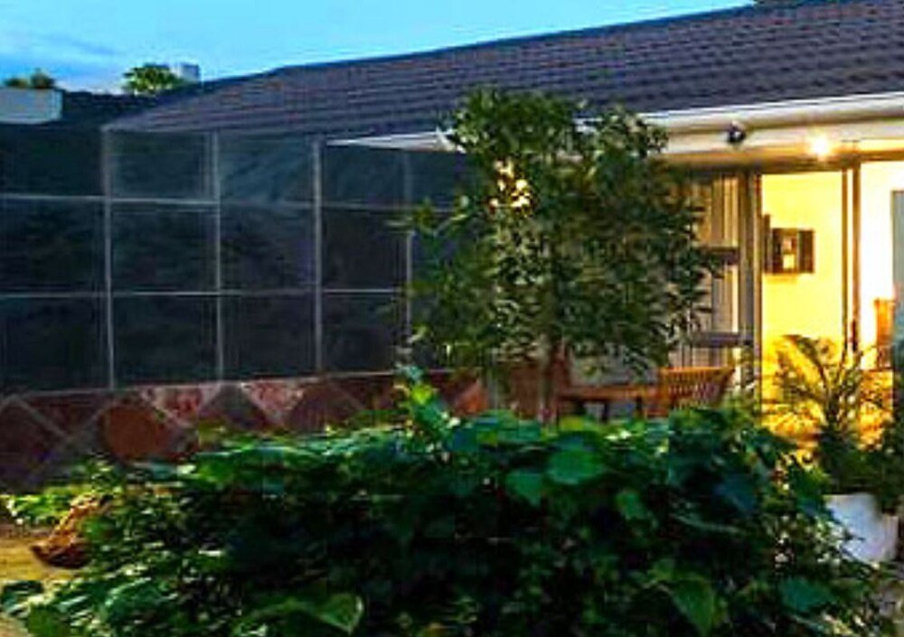 hobie beach guest house