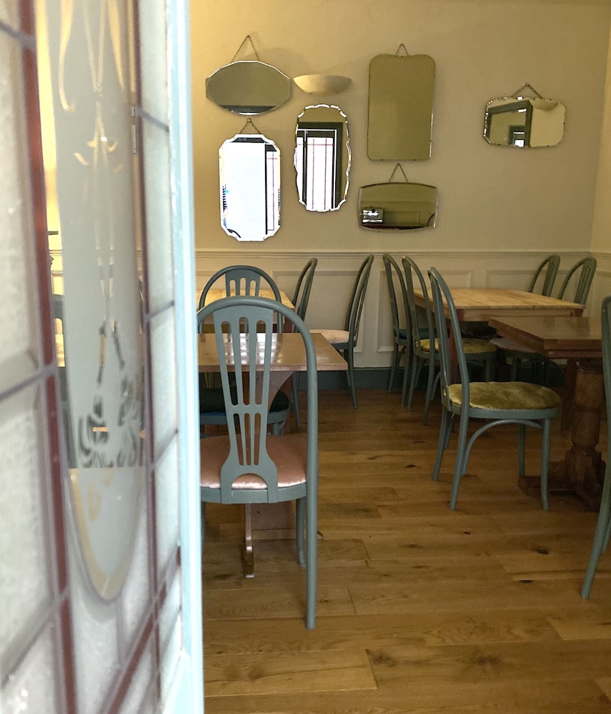 the emsworth bandb hotel