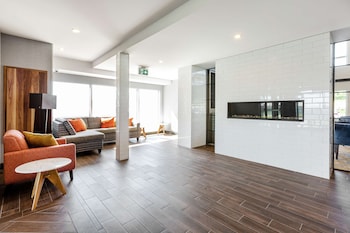 hampton inn and suites by hilton quebec city beauport