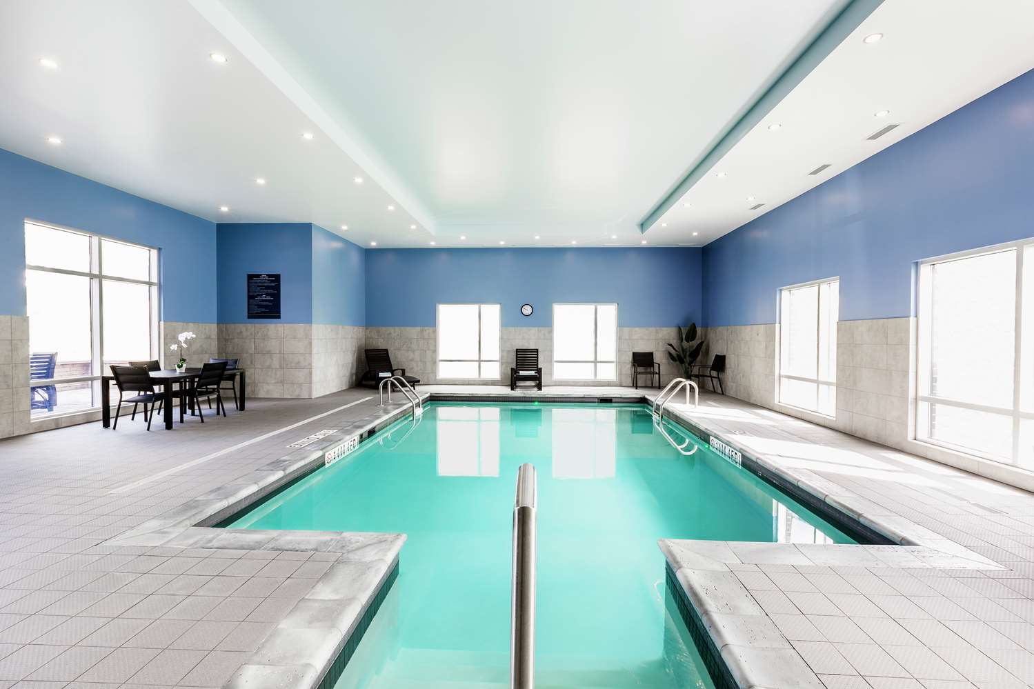 hampton inn and suites by hilton quebec city beauport