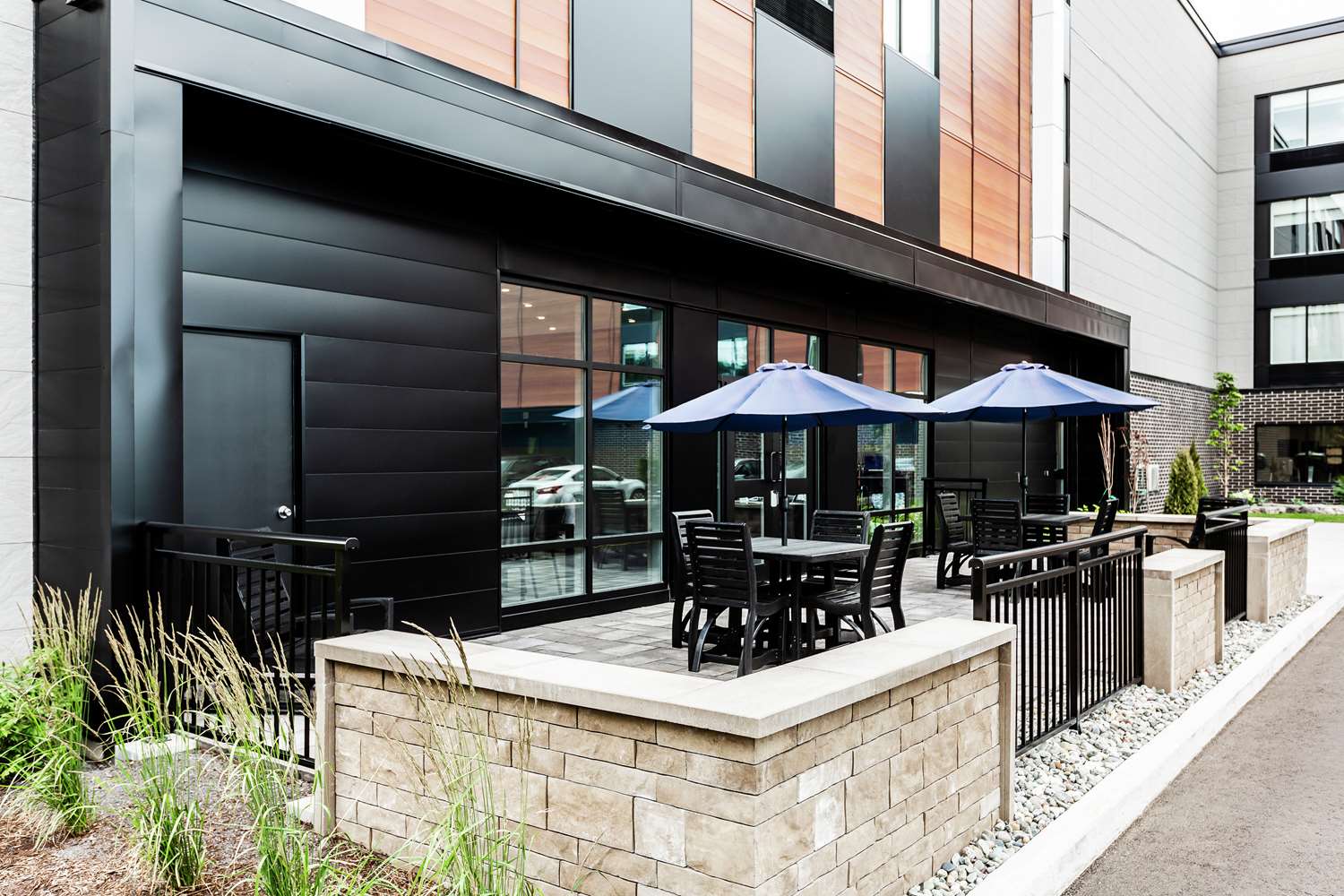 hampton inn and suites by hilton quebec city beauport