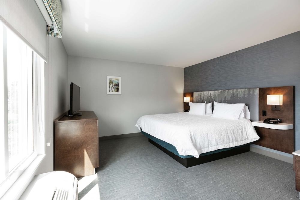hampton inn and suites by hilton quebec city beauport