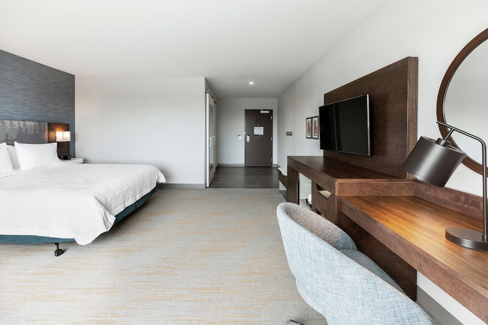 hampton inn and suites by hilton quebec city beauport