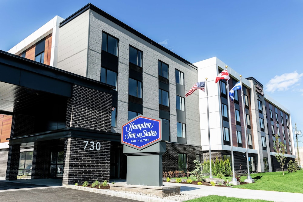 Hampton Inn & Suites By Hilton Quebec City Beauport,Boischatel>>Beauport,4 star