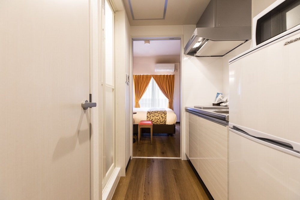 mr kinjo inn colorz ciizi