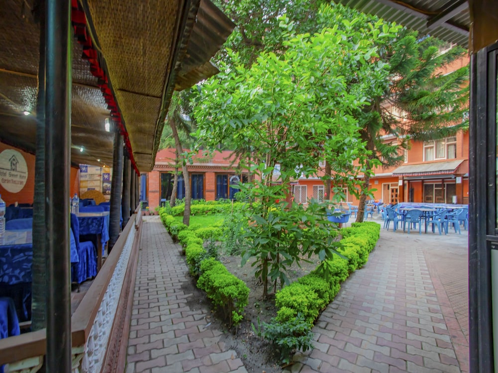 sweet home hotel