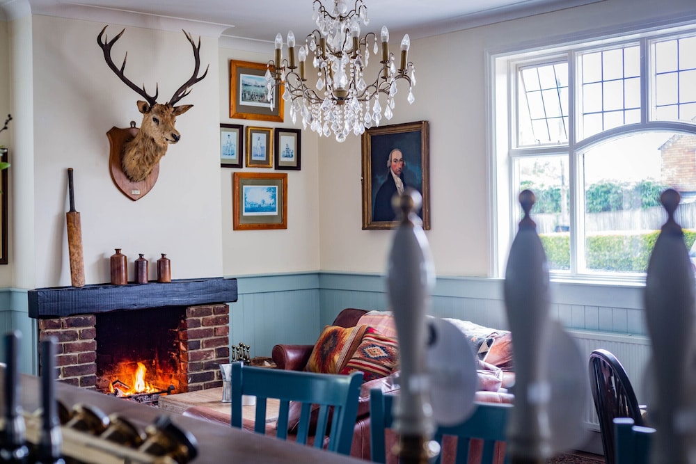 the cricketers inn