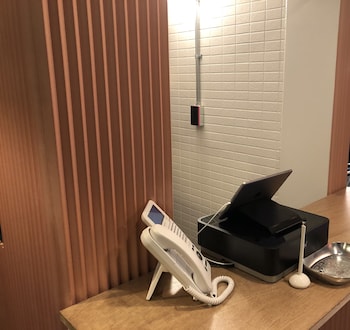 book tea bed shinjuku gyoen