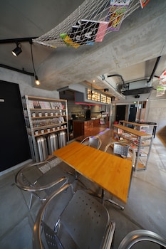 book tea bed shinjuku gyoen