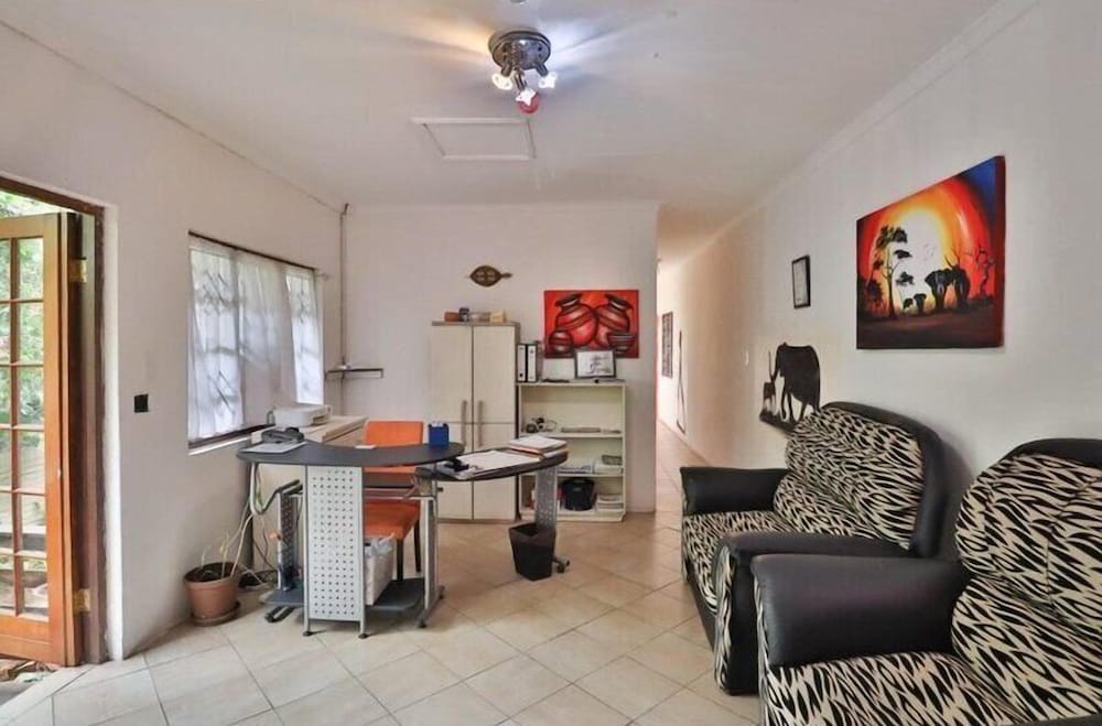 asante sana guesthouse