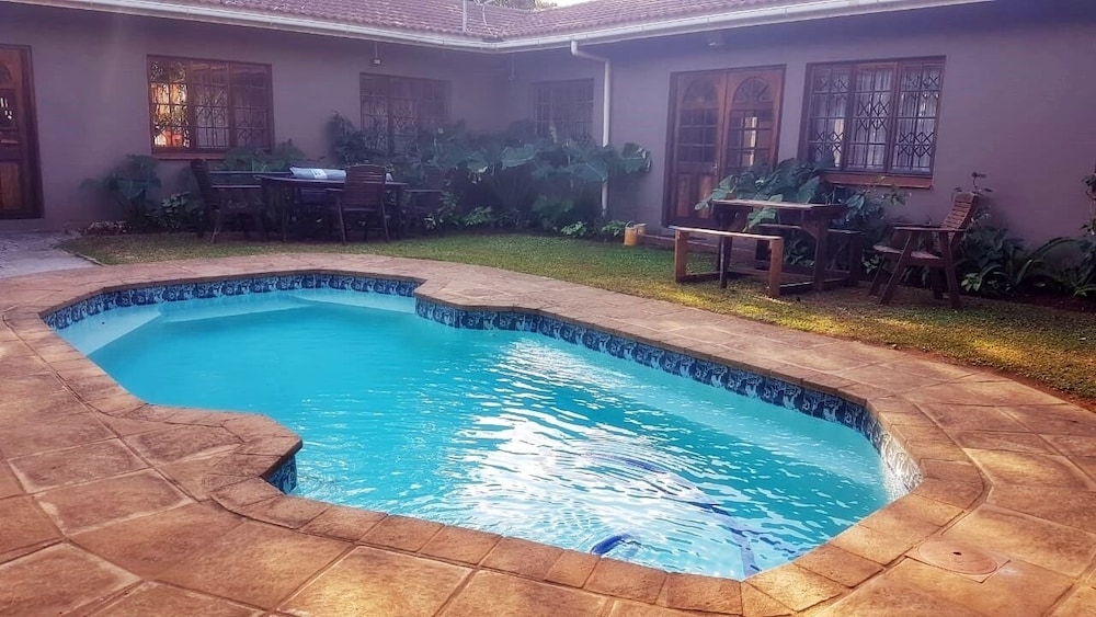 asante sana guesthouse