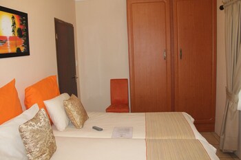 asante sana guesthouse