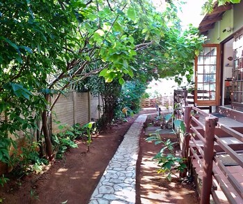 asante sana guesthouse