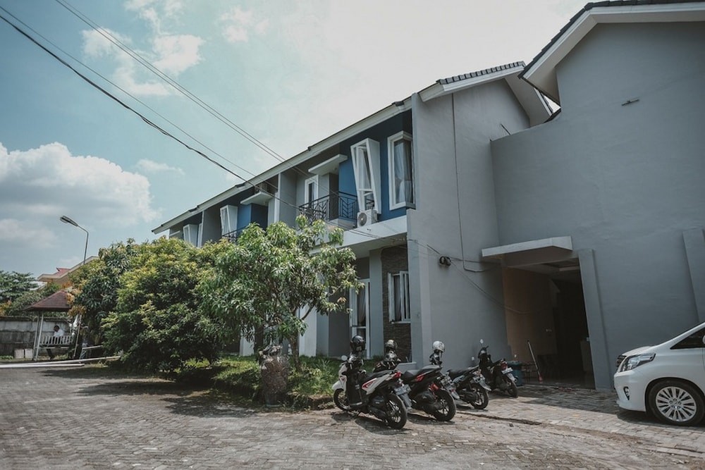 reddoorz jamin ginting medan