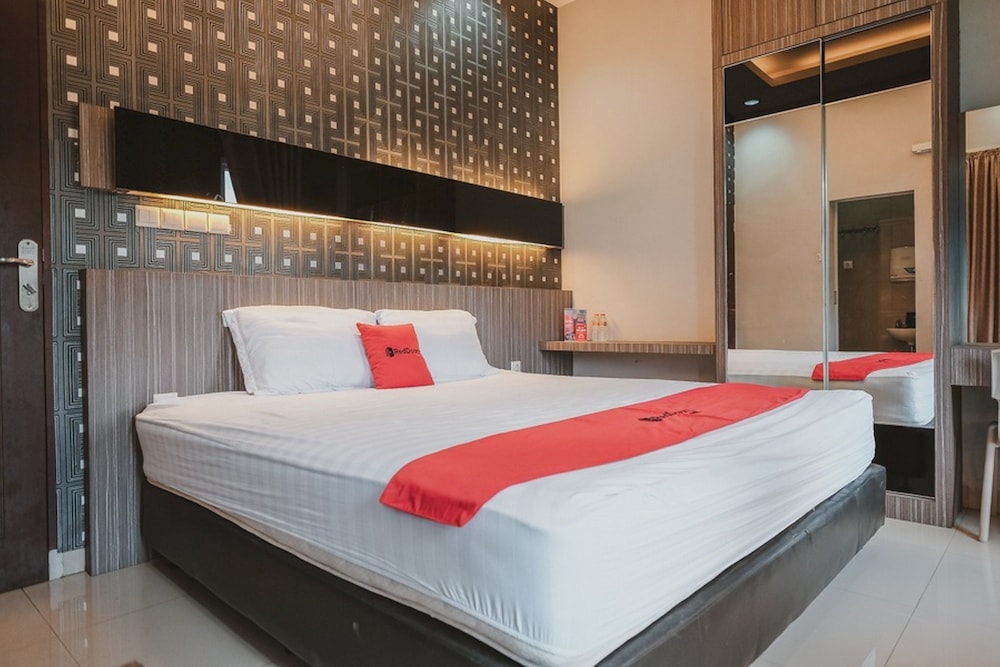 reddoorz jamin ginting medan