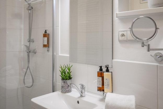 city leaf apartments by adrez living