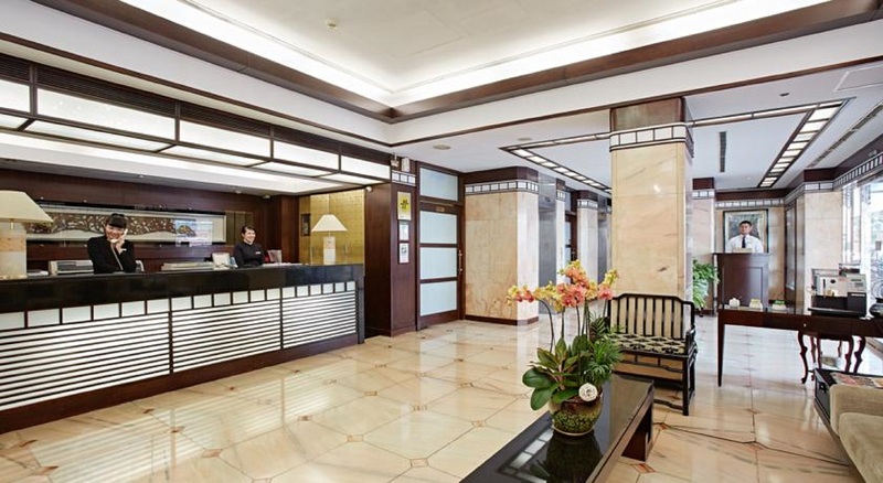 la plaza hotel