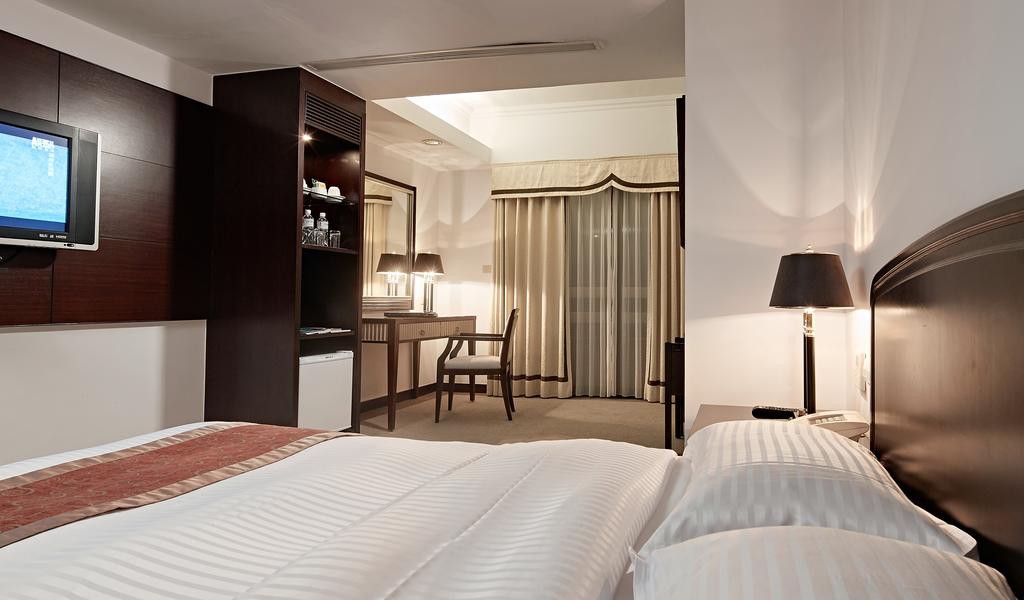 la plaza hotel