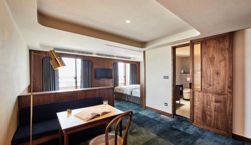 la plaza hotel