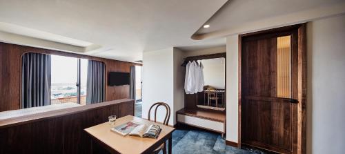 la plaza hotel