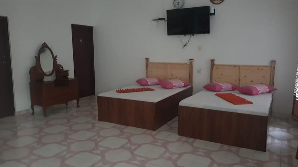 palm hill guest house