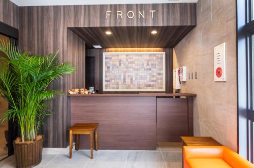 yenns marina inn mercy