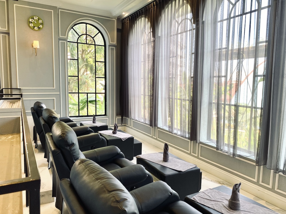 grand eska hotel and residences chse certified