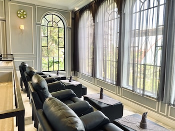 grand eska hotel and residences chse certified