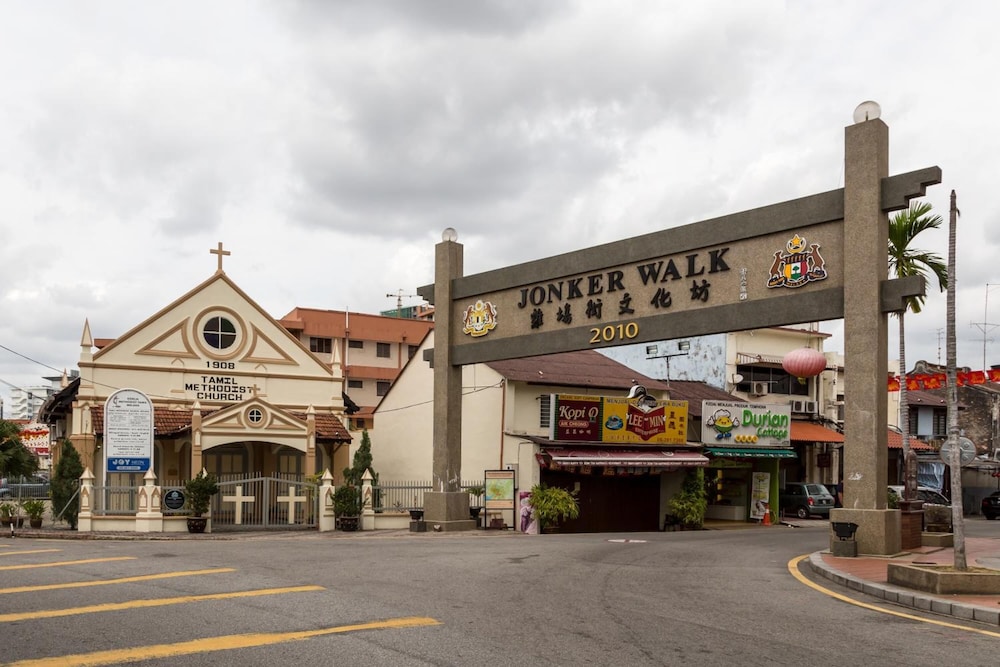 hallmark express hotel