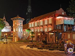 hallmark crown hotel