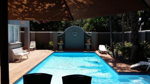 lizas cottage guesthouse