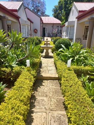 lizas cottage guesthouse