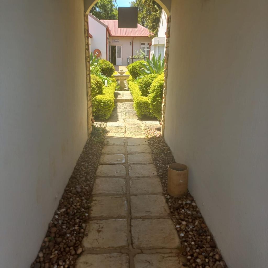 lizas cottage guesthouse