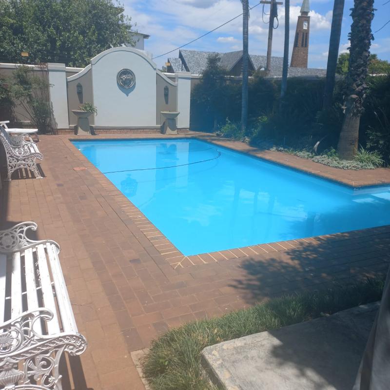 lizas cottage guesthouse