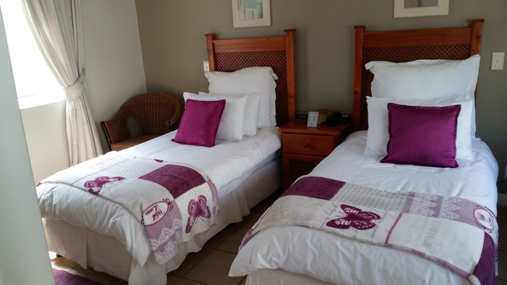 lizas cottage guesthouse