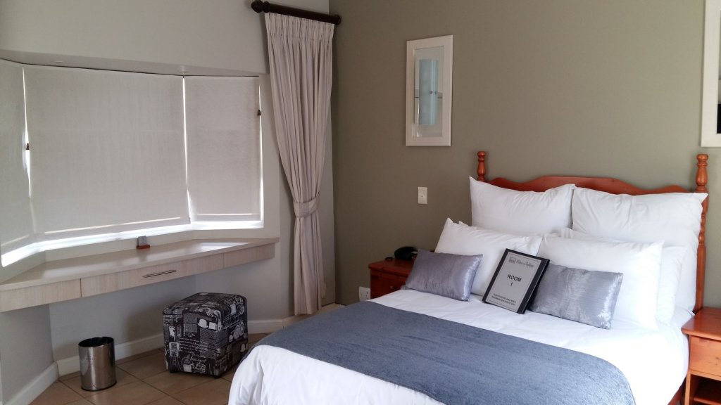 lizas cottage guesthouse