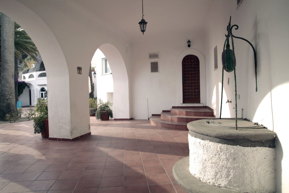 eremo di montevergine ischia apartments