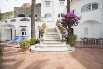 eremo di montevergine ischia apartments
