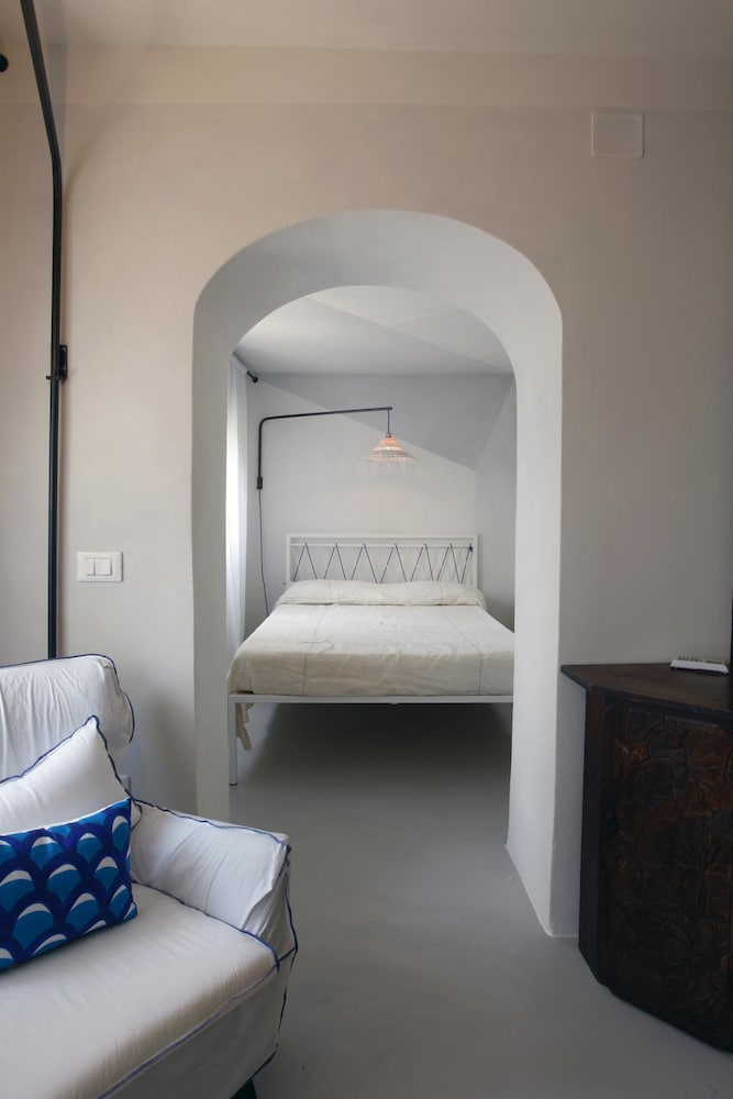eremo di montevergine ischia apartments