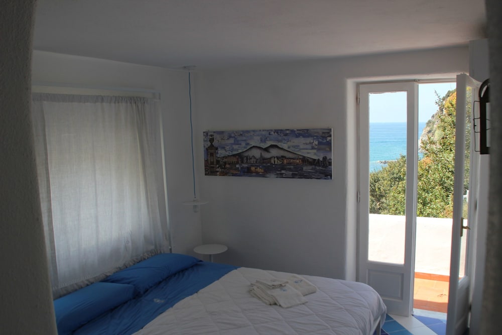 eremo di montevergine ischia apartments