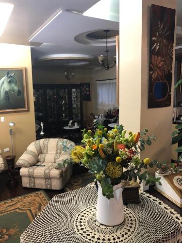 mak inn house