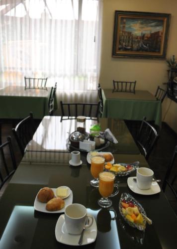 mak inn house