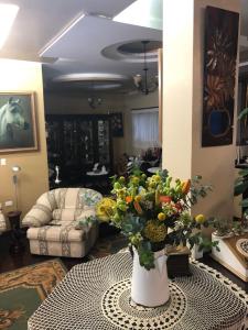 mak inn house