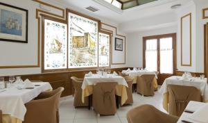 Hotel Olympia Ronda I,Emperador>>El Puig De Santa Maria,2 star