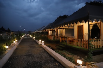 the glorious hills resort pushkar