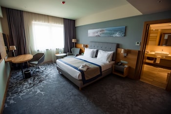 holiday inn aktau seaside an ihg hotel