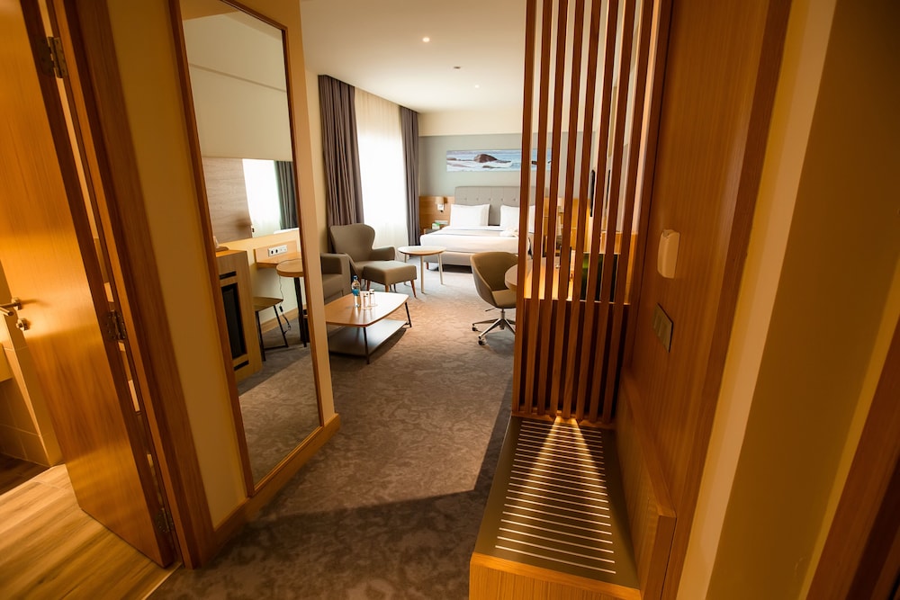 holiday inn aktau seaside an ihg hotel